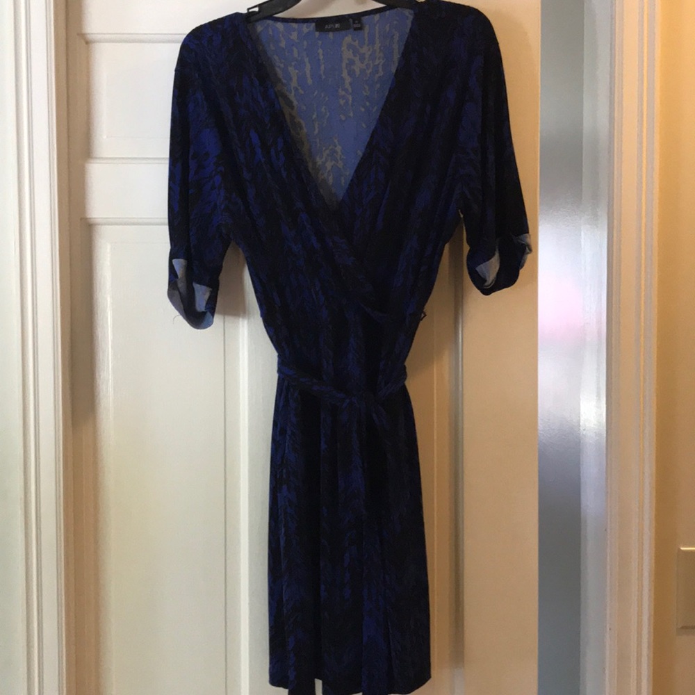 Apt 9 size large blue and black dress
